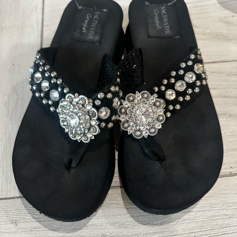 Embellished Black Women's Flip Flop Sandals - [Brand Unspecified]